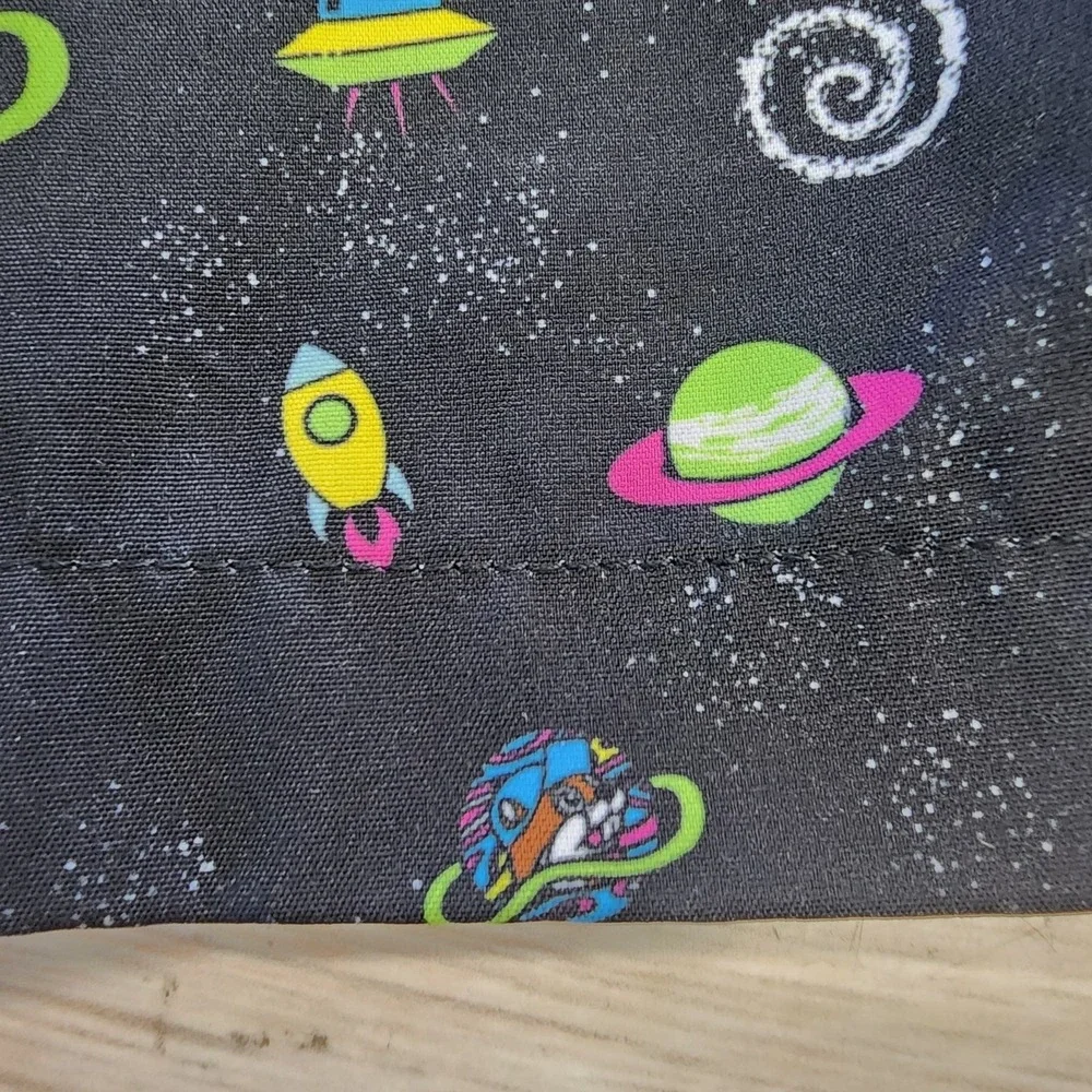 Bucees Youth Kids Button Down Shirt All‎ Over Print Medium Boys Hawaiian Space